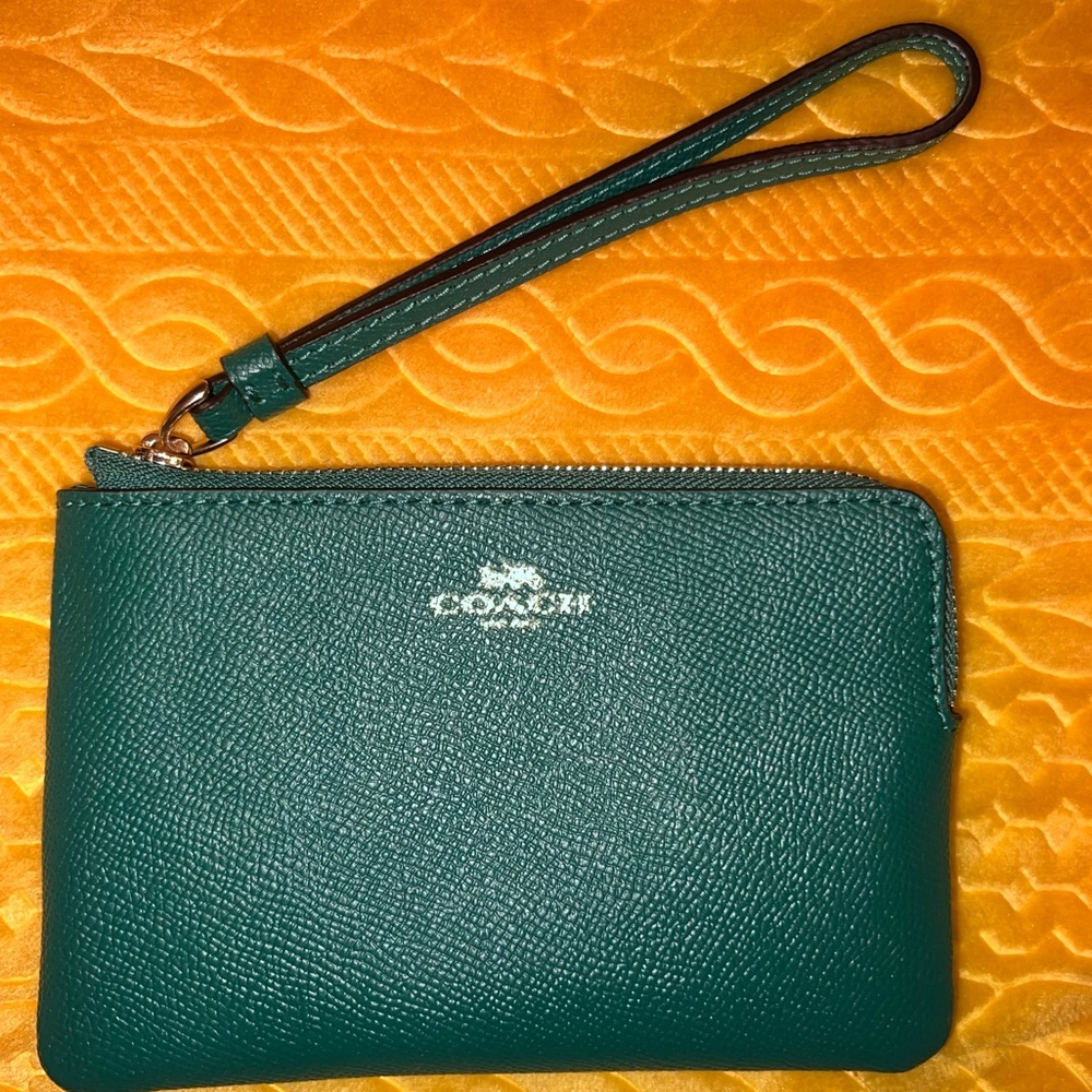 NWT Coach Wristlet in Green